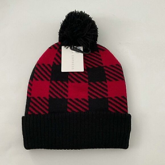 Red/Black Checkered Pom Pom Hat NWT - Picture 1 of 6